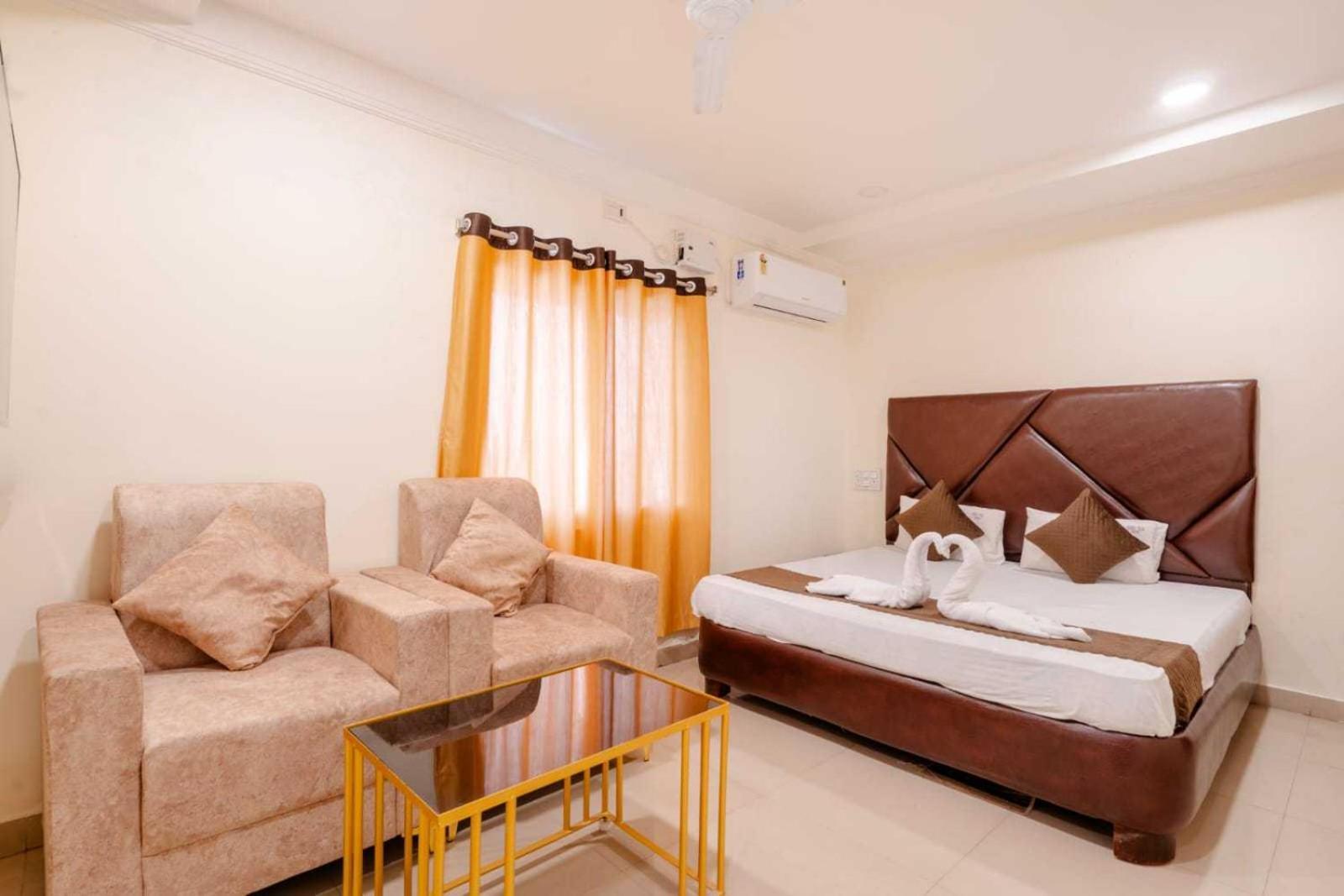Oyo Surya Teja Residency Hotel Khammam Exterior foto