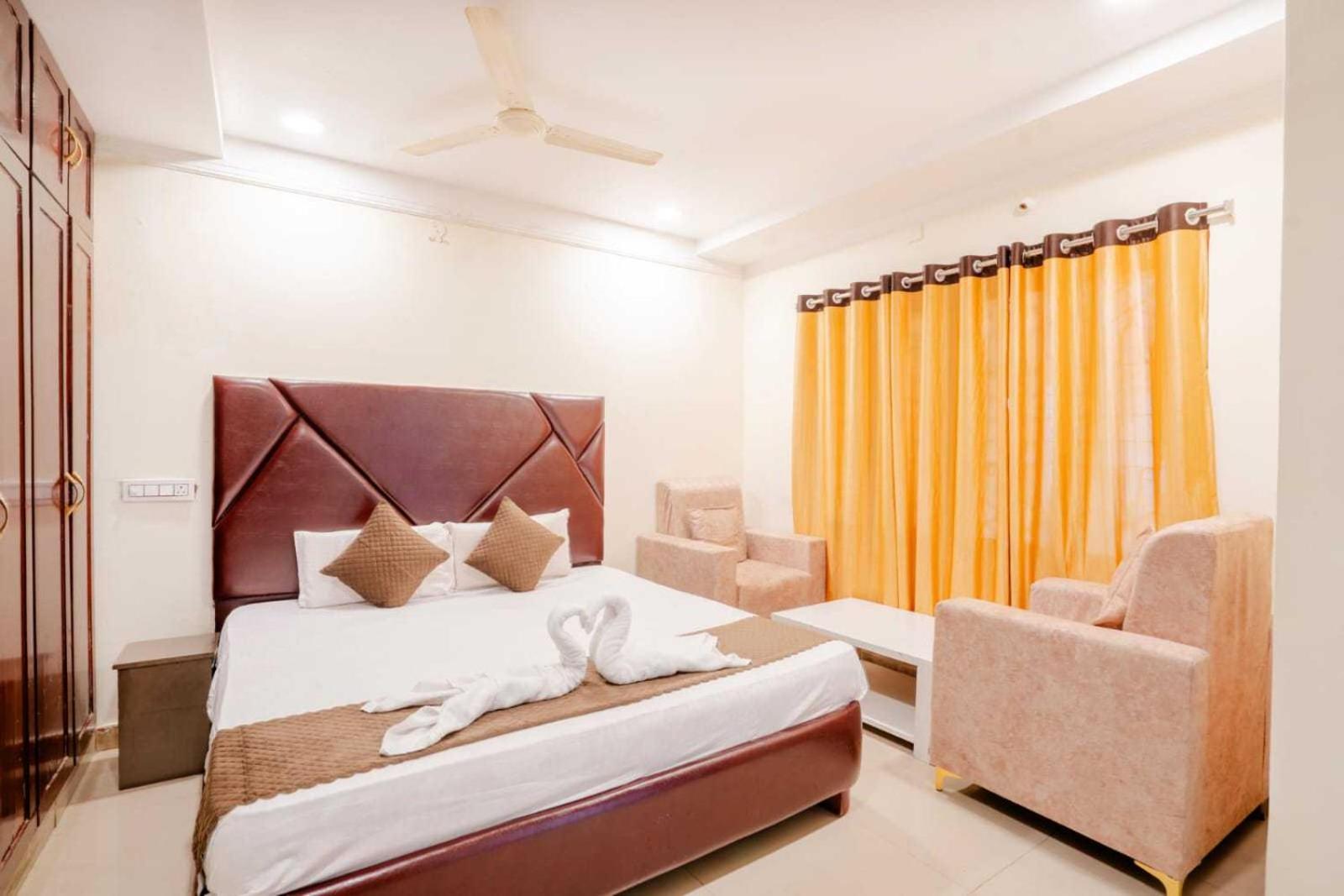 Oyo Surya Teja Residency Hotel Khammam Exterior foto