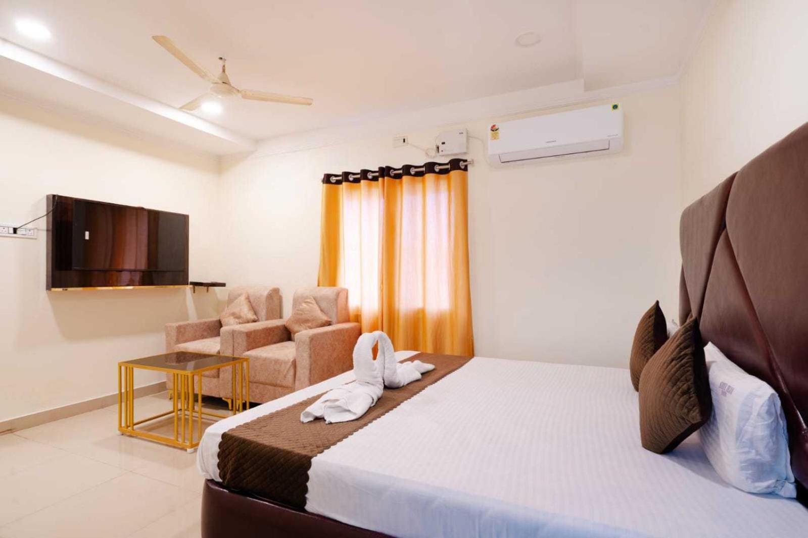 Oyo Surya Teja Residency Hotel Khammam Exterior foto